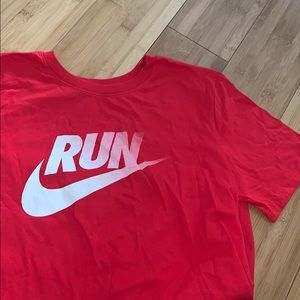 Nike tee
